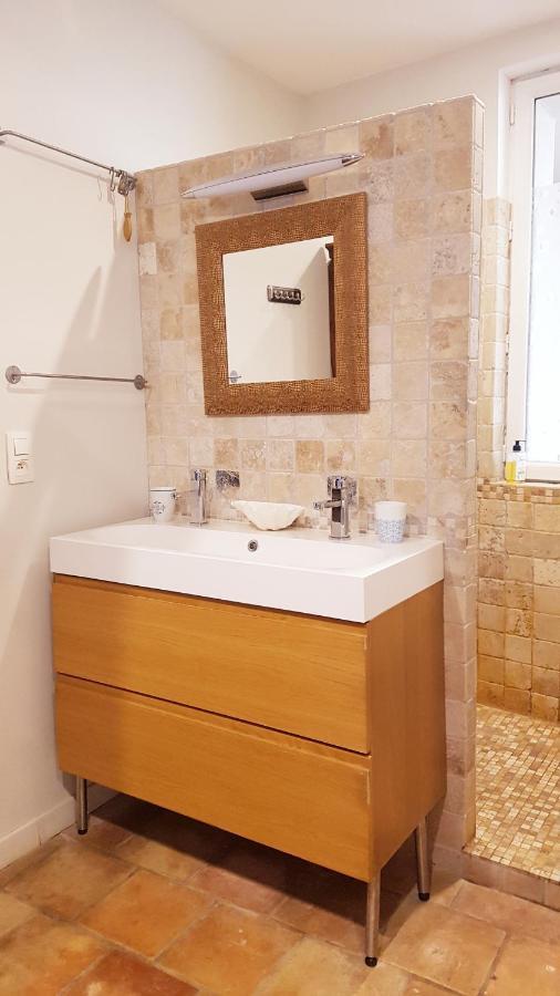 グリュイッサン Alcove Marine Bed & Breakfast エクステリア 写真