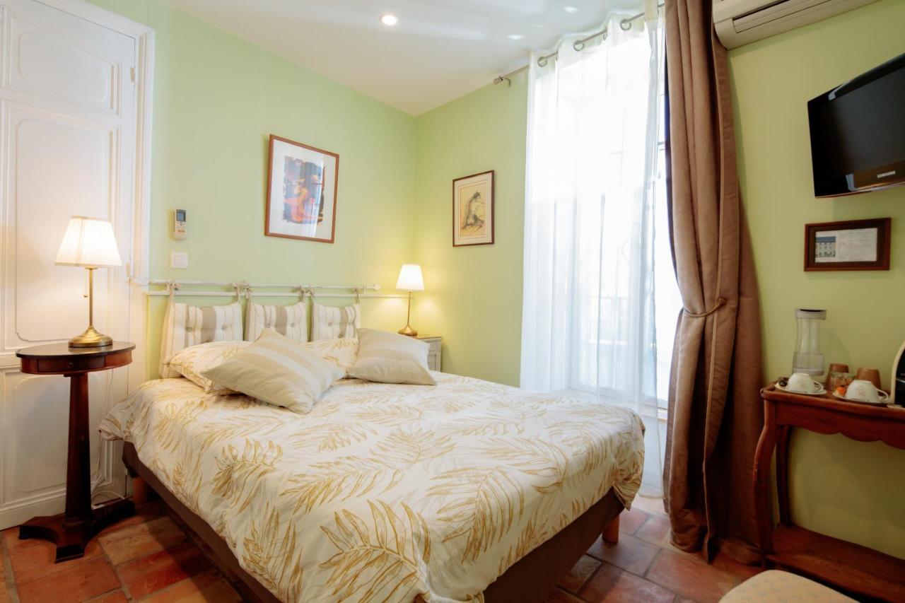グリュイッサン Alcove Marine Bed & Breakfast エクステリア 写真