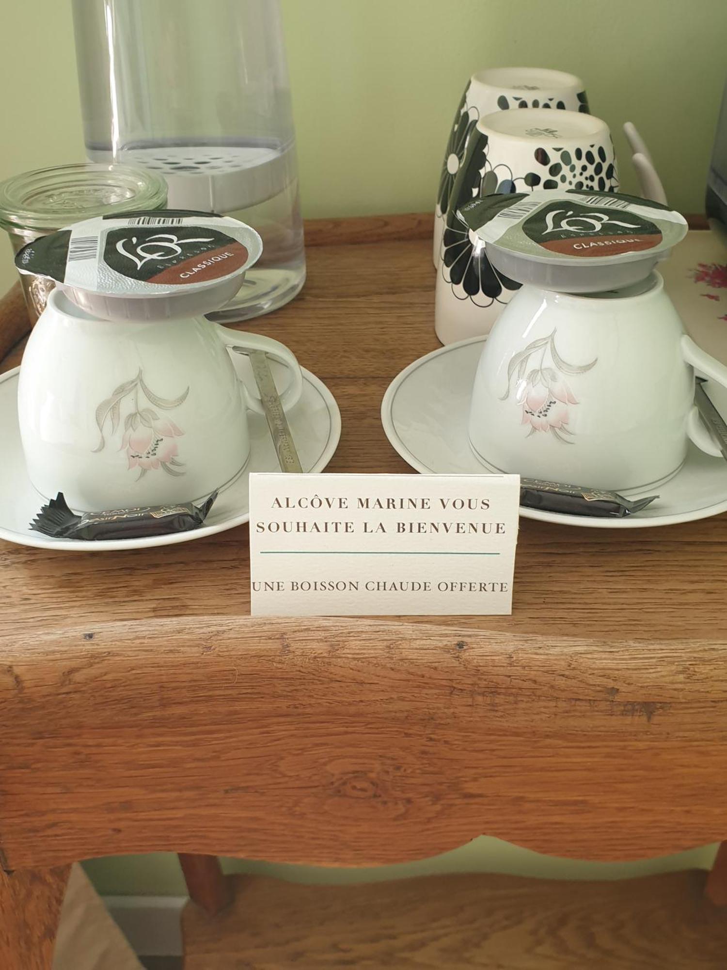 グリュイッサン Alcove Marine Bed & Breakfast エクステリア 写真